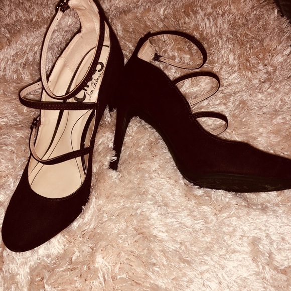 Circus Heels - Picture 3 of 7